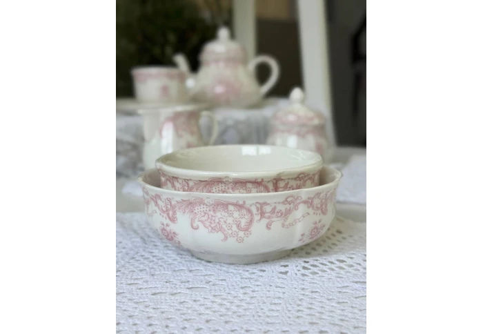 Салатник фарфоровый Olens Гревелінген розовый 8030-528 (500 мл)