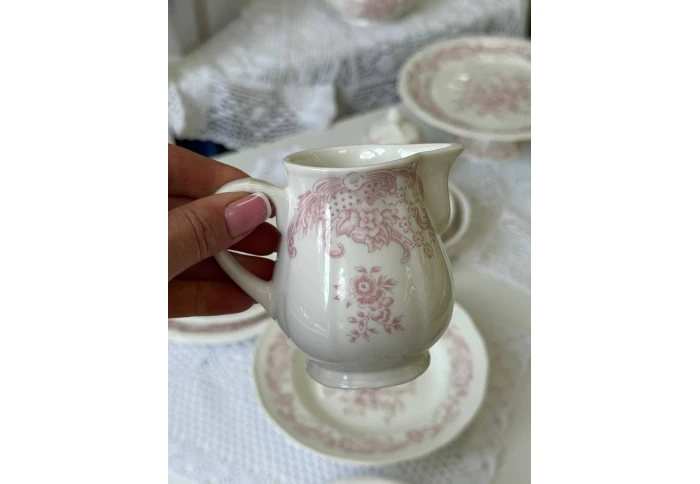 Молочник фарфоровый Olens Гревелінген розовый 8030-533 (200 мл)