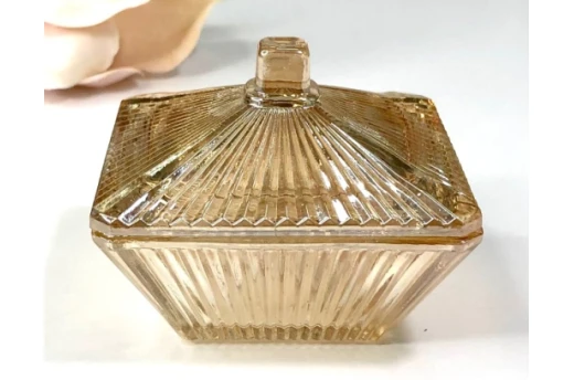 Конфетница стеклянная Золотая Нефертити 102-295