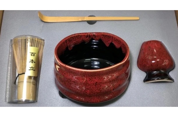 Набор посуды для чая матча Чабако-ред 102-593 (4 предмета) Набор посуды для чая матча Чабако-ред 102-593 (4 предмета)