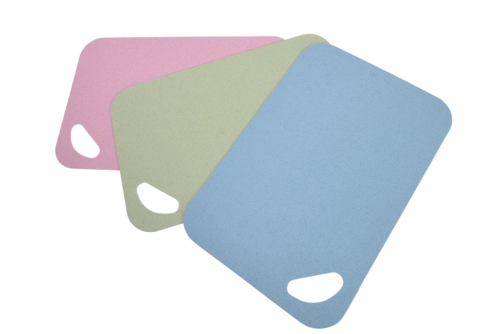 Набор из трех гибких разделочных досок Fissman 8003 (29х19 см) Набор из трех гибких разделочных досок Fissman 8003 (29х19 см)