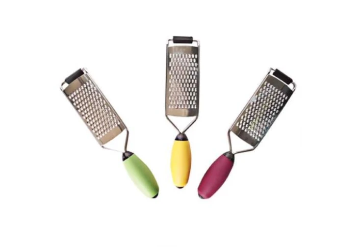 Терка с прорезиненной ручкой Maestro MR-1173 Терка с прорезиненной ручкой Maestro MR-1173