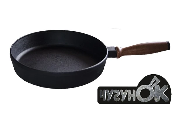 Сковорода чугунная литая с деревянной ручкой ЧугунОк 240-40 (24 см) Сковорода чугунная литая с деревянной ручкой ЧугунОк 240-40 (24 см)